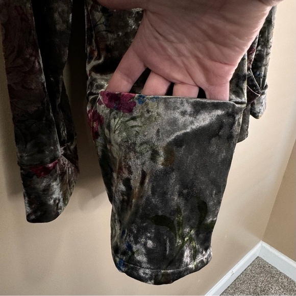 XCVI Floral Crushed Velvet Draping Cardigan. Boho Romantic whimsical fairy XS - Picture 10 of 11